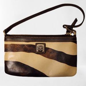 Vintage Dooney & Bourke leather wrislet clutch